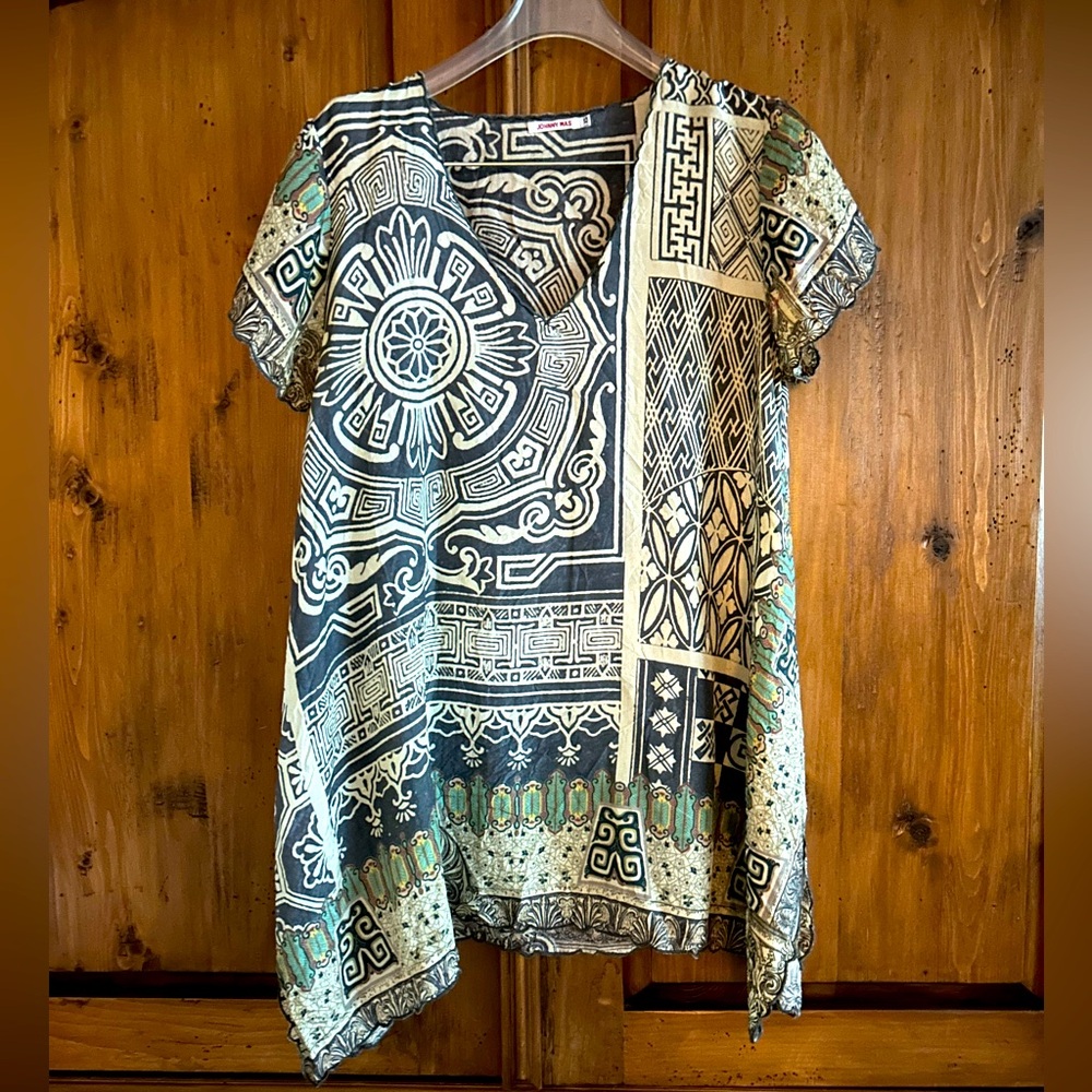 Johnny Was Silk SS V Neck Tunic Size XS